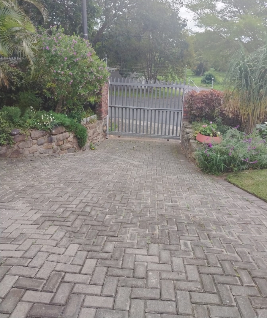 To Let 1 Bedroom Property for Rent in Stirling Eastern Cape